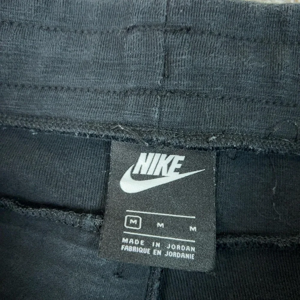Nike Pants Mens Medium Black French Terry Joggers Sweatpants Gym Athletic Club